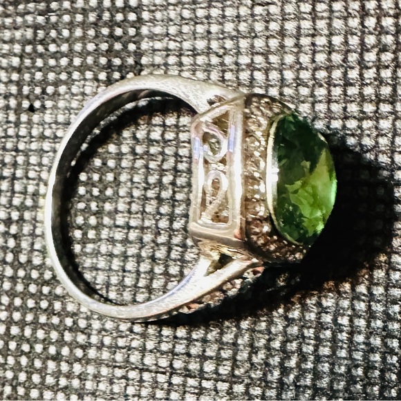 Silver Stainless Steel w Simulated Green Topaz Cushion Square CZ Ring Size 9 - Picture 2 of 12